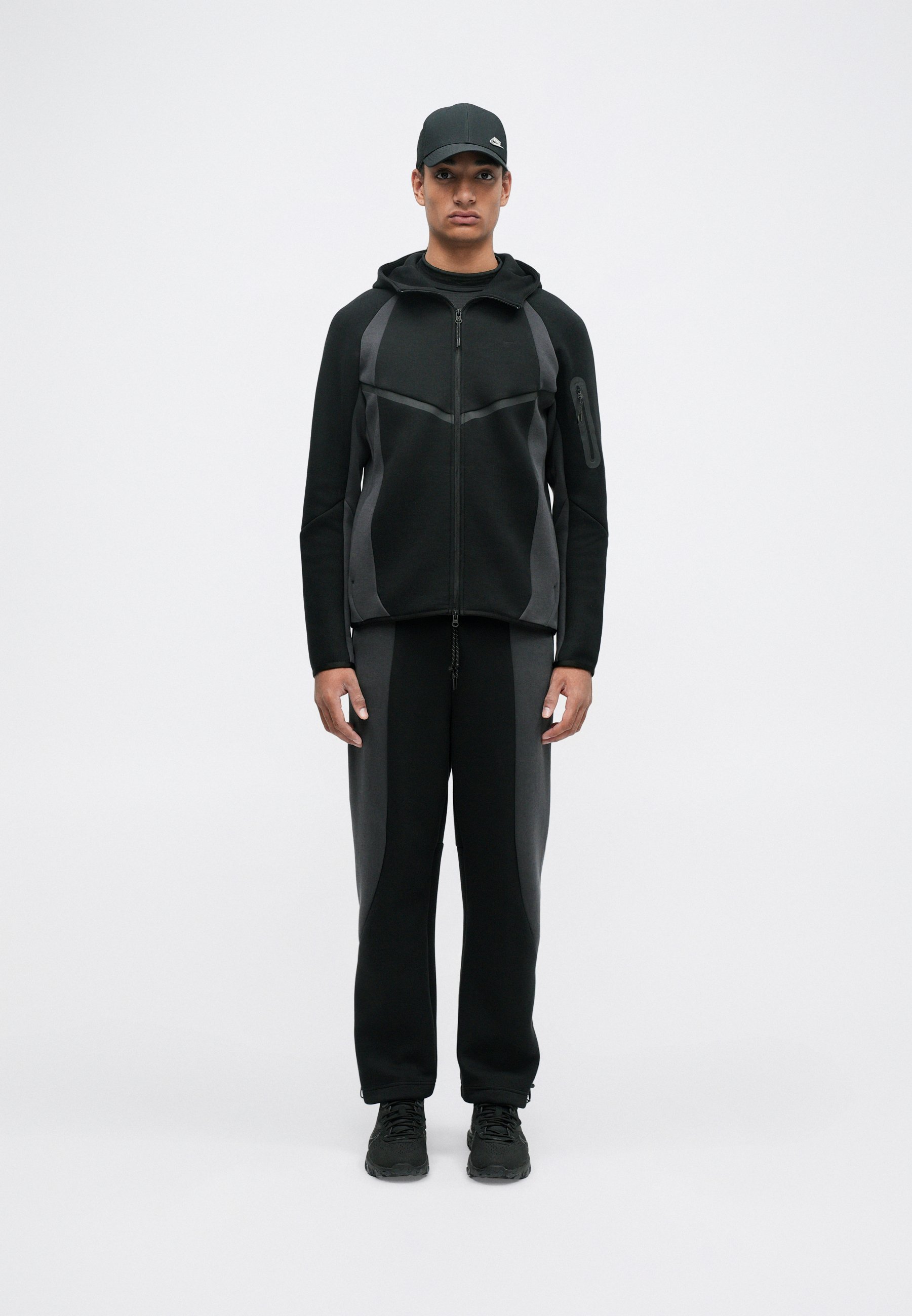 nike zip up sweat suit