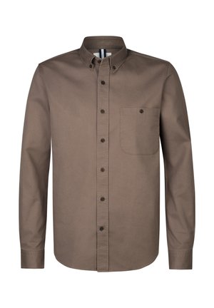 Maglietta marrone a maniche lunghe in tessuto di cotone, con colletto button-down, taschino frontale e bottoni scuri lungo la pattina.