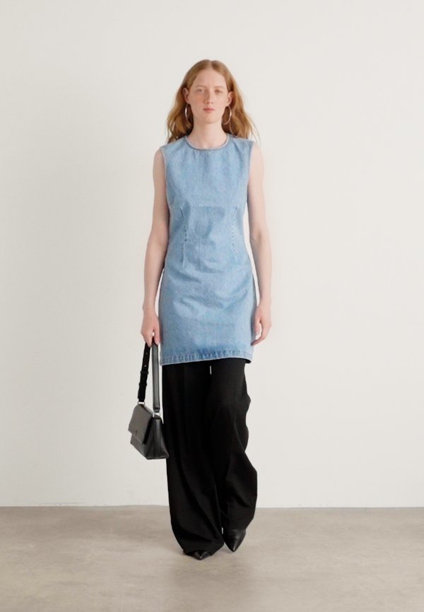 SLEEVE DRESS - Denim dress - huntington2