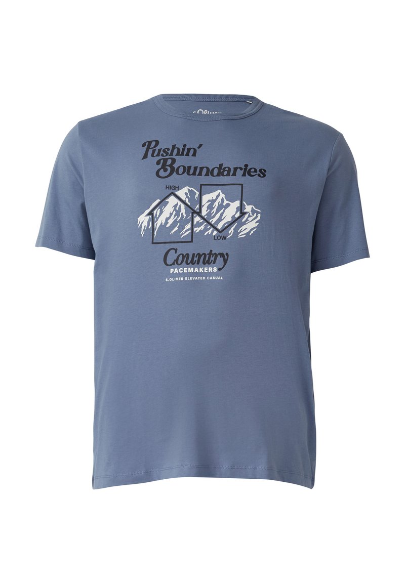 Hellblaues Baumwoll-T-Shirt mit kurzen Ärmeln, das eine Berggrafik und den Text "Pushin' Boundaries Country Pacemakers" zeigt.