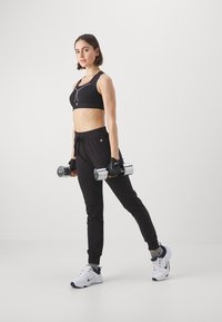 Champion Trainingsbroek - black