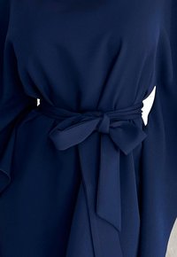 NUMOCO WITH SLEEVES - Kokteiļkleita/ballīšu kleita - navy