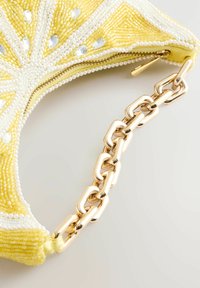 Next SEQUIN FRUIT  - Håndtasker - yellow