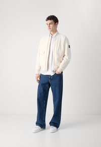 BOSS COILIN - Bomberjacke - open white