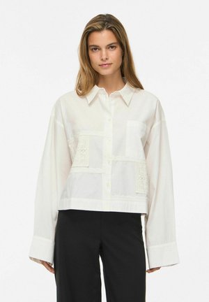 VILA, LONG SLEEVED SHIRT VIANJE LACE - Overhemdblouse - cloud dancer