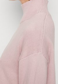 GAP Sweter