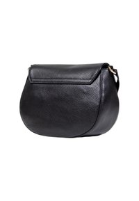 Borsa a tracolla in pelle nera con una forma arrotondata, finitura testurizzata e chiusura a pattina. Presenta un accento in hardware color oro e un manico a spalla.