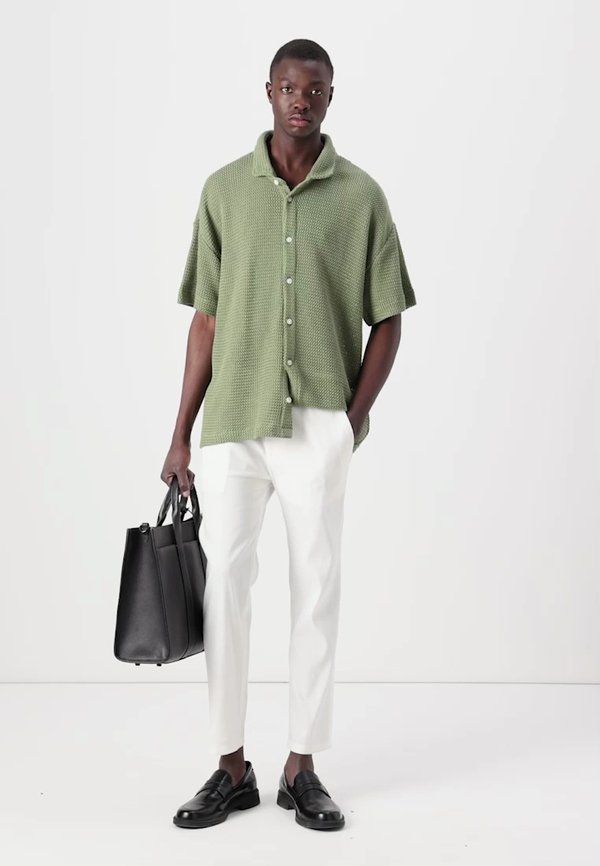 MUNROE SHIRT - Shirt3