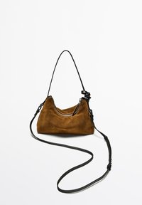 Unselected, brown