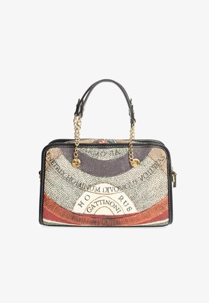 Sac à main noir et multicolore avec une surface texturée, des accents en chaîne dorée, deux poignées supérieures et des détails imprimés décoratifs.