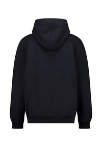 Felpa nera con cappuccio caratterizzata da una tasca a marsupio, polsini a costine e una texture liscia. Il retro presenta un design pulito e minimalista.