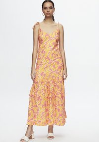 adL RUFFLES - Freizeitkleid - printed pink