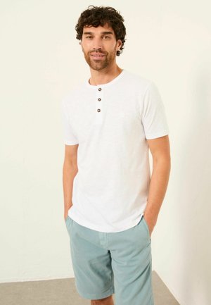 FatFace, TALL FIT - WOODSIDE SLUB TSHIRT  . - T-Shirt basic - white