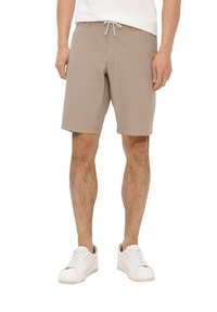 s.Oliver REGULAR STRUKTUR - Shorts - hellbraun