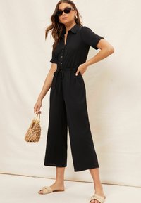 Friends Like These SHORT SLEEVE BUTTON UP WIDE LEG REGULAR FIT - Kezeslábas - black
