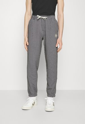 BENVENUTO TRACK PANT - Spodnie treningowe