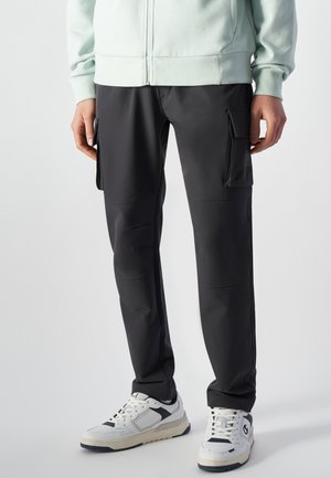 CUFF C-TECH - Pantaloni cargo - black