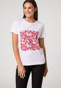 QUIOSQUE Triko s potiskem - white