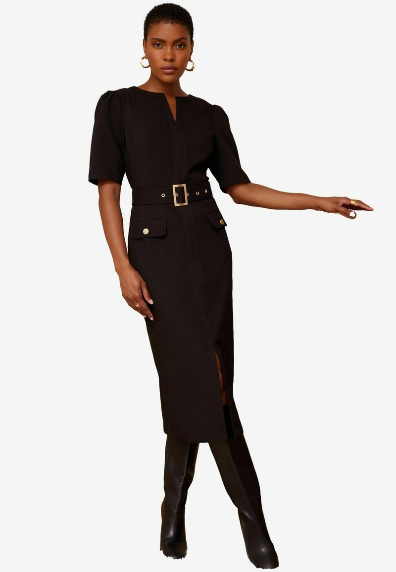 Love & Roses TAILORED  V NECK SHORTS SLEEVE  - Šaty do práce - black