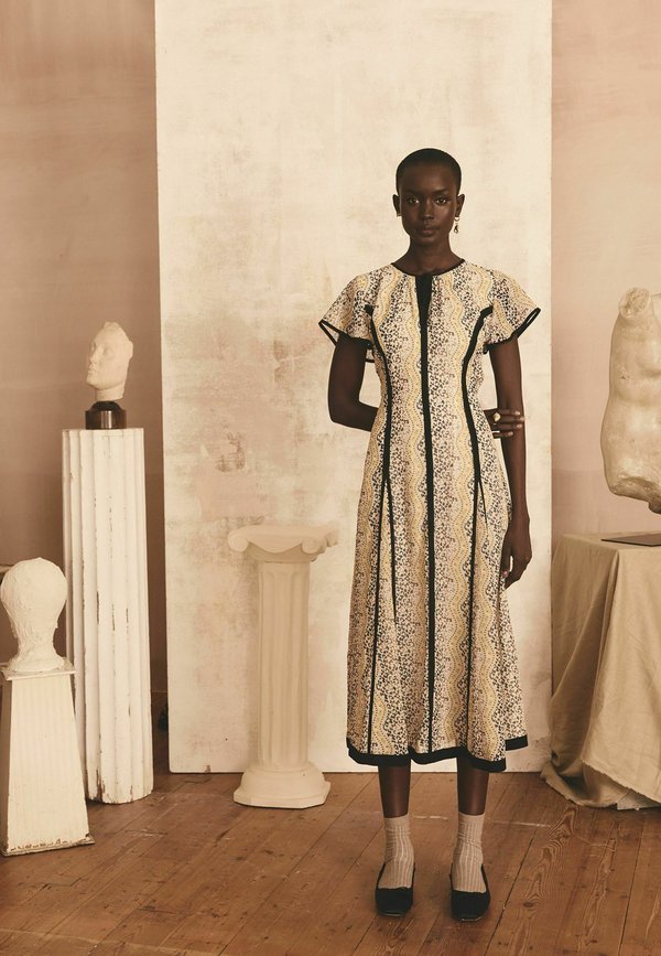 REGULAR FIT - HANDKERCHIEF HEM - Freizeitkleid - animal