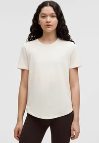 Ei valittu, light ivory