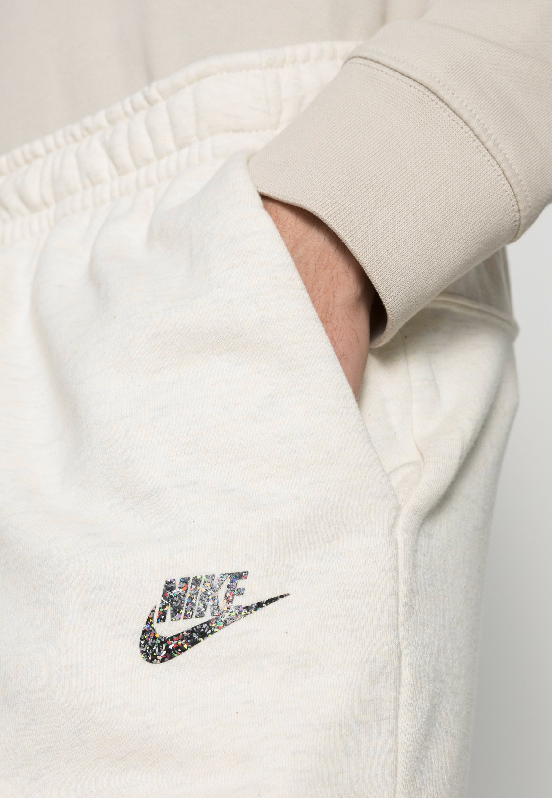 multi color nike tech