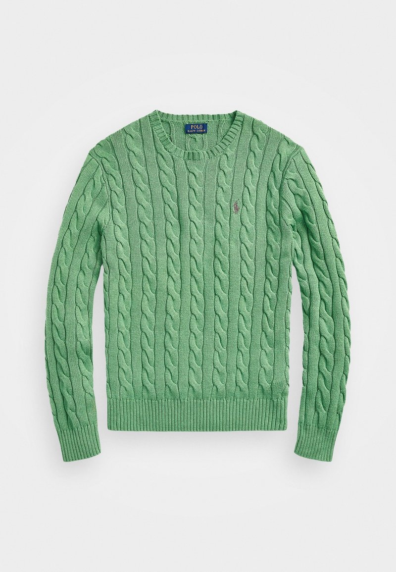 Grüner Kabelstrickpullover mit geripptem Kragen und Bündchen. Verfügt über ein dezentes Logo auf der Brust, aus weichem Strickmaterial gefertigt.