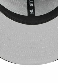 Gray cap with a flat brim and black underside. It features a textured fabric and visible stitching, with a label located at the center.