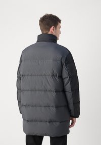 Tommy Jeans TWO TONE - Manteau en duvet - black