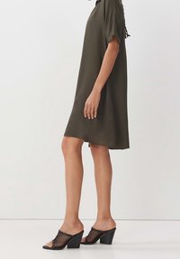 someday. Vestido informal - green