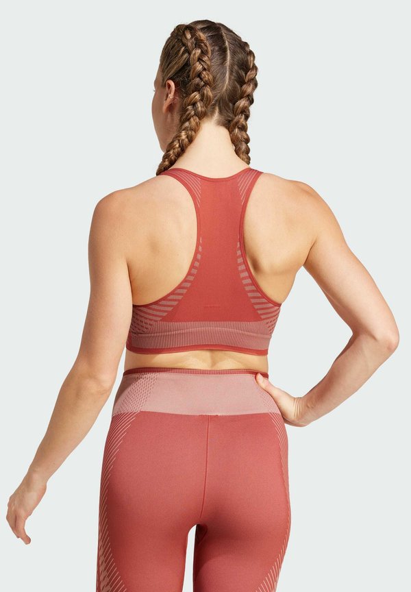 AEROKNIT LIGHT SUPPORT - Medium support sports bra - preloved ruby  warm clay2