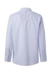 Vista posteriore di una camicia da uomo a maniche lunghe con bottoni, caratterizzata da righe verticali blu chiaro e bianche, con colletto classico e polsini con bottone.