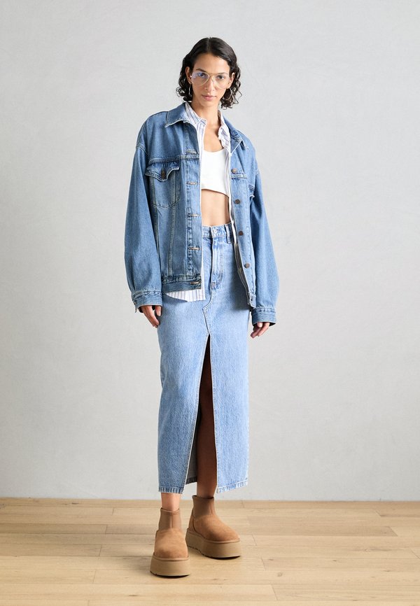 CLASSIC MINI DIPPER - Platform ankle boots - chestnut2