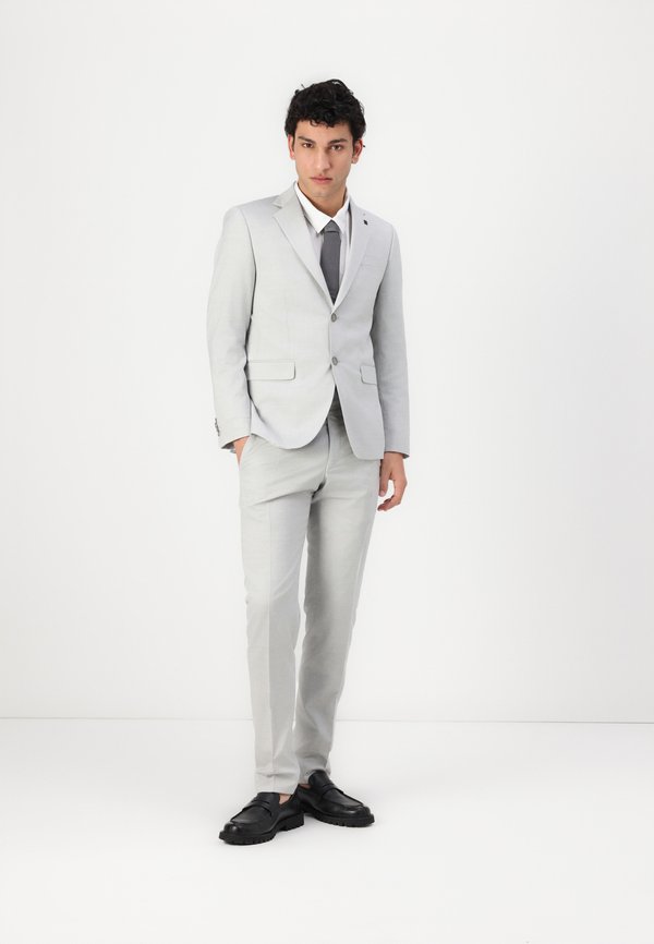 DRIVE - Suit - silver2