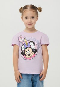 Terranova MINNIE - T-shirt con stampa - lilla