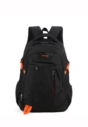 Sac à dos noir avec des accents orange, fabriqué en matériau durable. Dispose de plusieurs poches zippées et de bretelles rembourrées pour le confort.