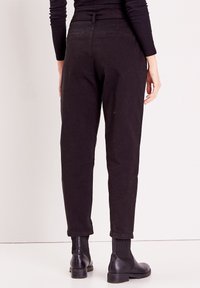 BONOBO Jeans Chino kalhoty - black