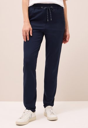 CASUAL FIT  - Pantaloni sportivi - blau