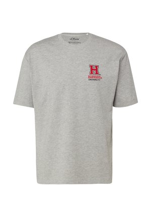 Szary T-shirt z krótkim rękawem z czerwono-czarnym logo Uniwersytetu Harvarda na lewej piersi i okrągłym dekoltem.