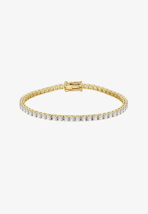 Goldenes Tennisarmband mit einer einzelnen Reihe rund geschliffener klarer Diamanten und einem sicheren Verschluss auf weißem Hintergrund.
