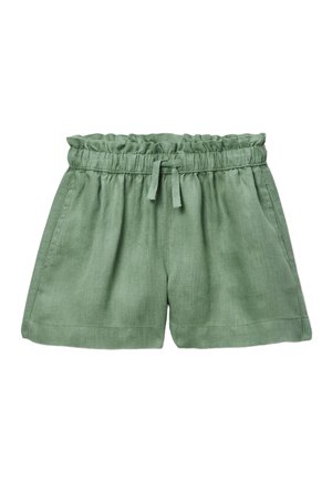 Short en lin vert avec taille élastiquée à volants et cordon, avec poches latérales et ourlets droits.