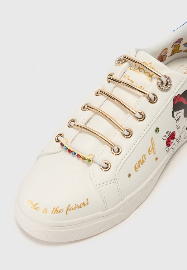 SNOWWHITE - Trainers2