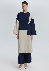 TRENCHCOAT - Suvejakk - beige