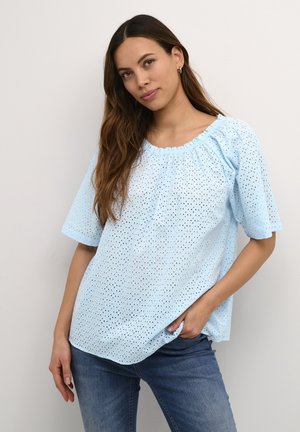 CROPPED LELA SET BABY BLUE