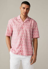 Next LINEN BLEND PRINTED SHORT SLEEVE .  - REGULAR FIT - Hemd - pink