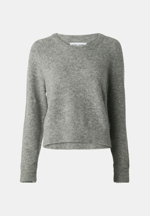 Grå ulltröja med rund hals, långa raglanärmar och ribbade ärmslut. Kort design med mjuk textur och minimal detaljering.