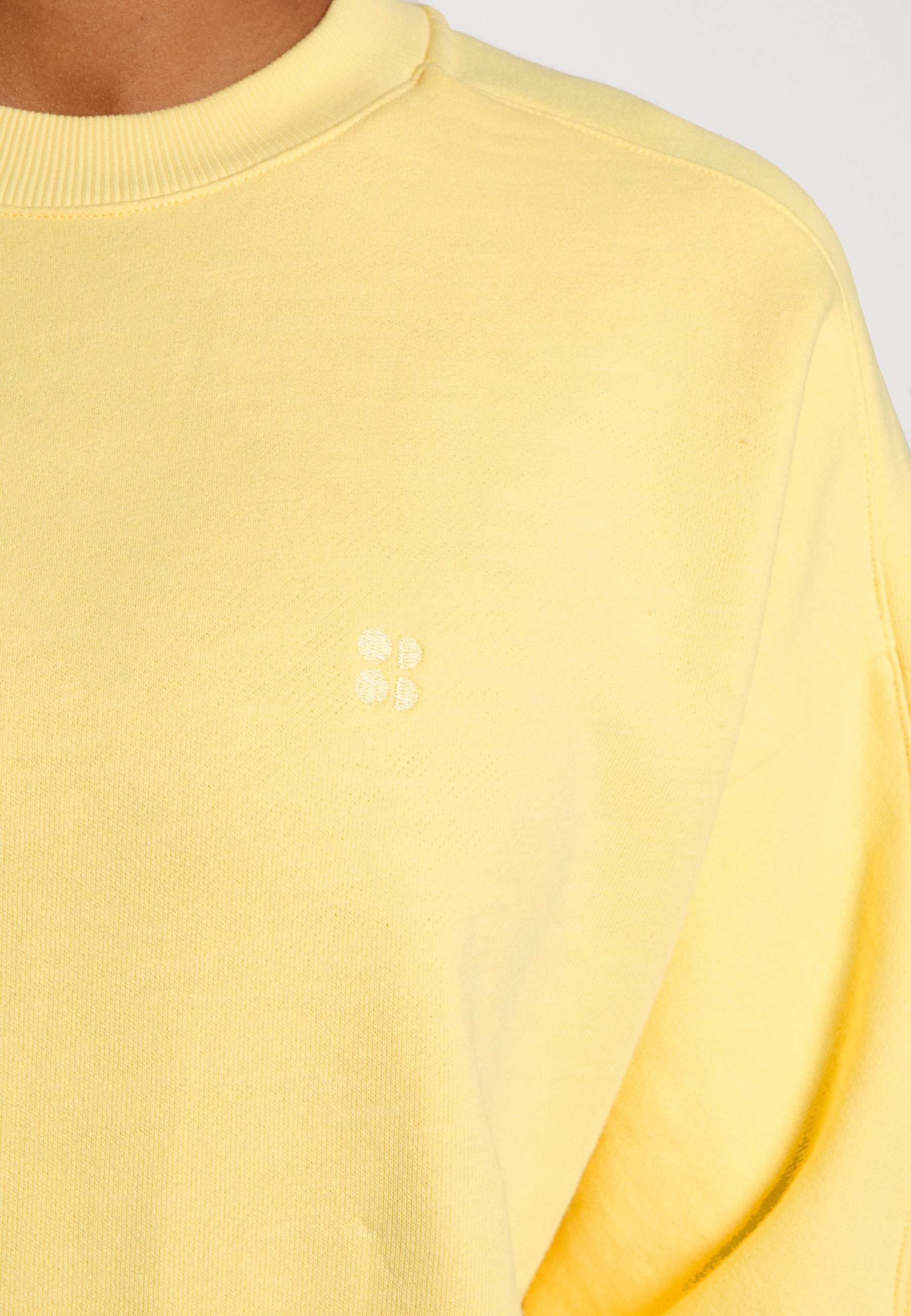 Damen ESSENTIALS - Sweatshirt Damen ESSENTIALS - Sweatshirt