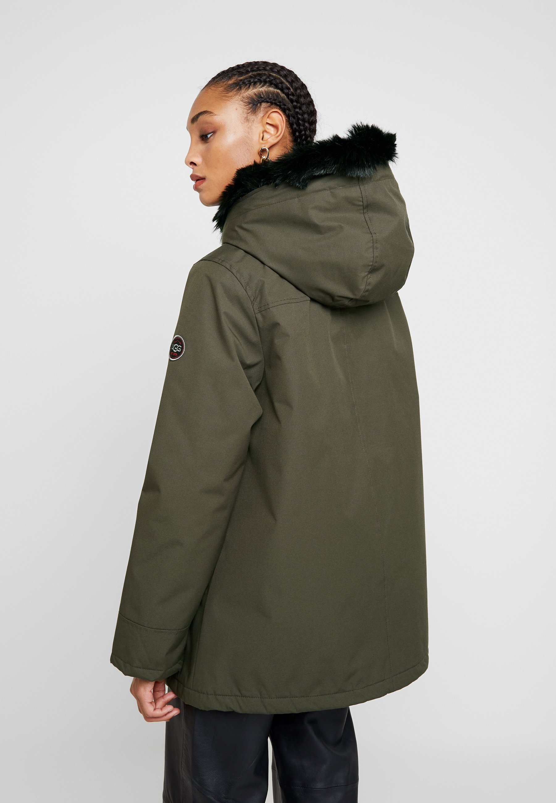 UGG BERNICE Manteau classique olivekaki ZALANDO.FR UGG BERNICE Manteau classique olivekaki ZALANDO.FR