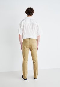 GAP PANT - Jeans slim fit - brown