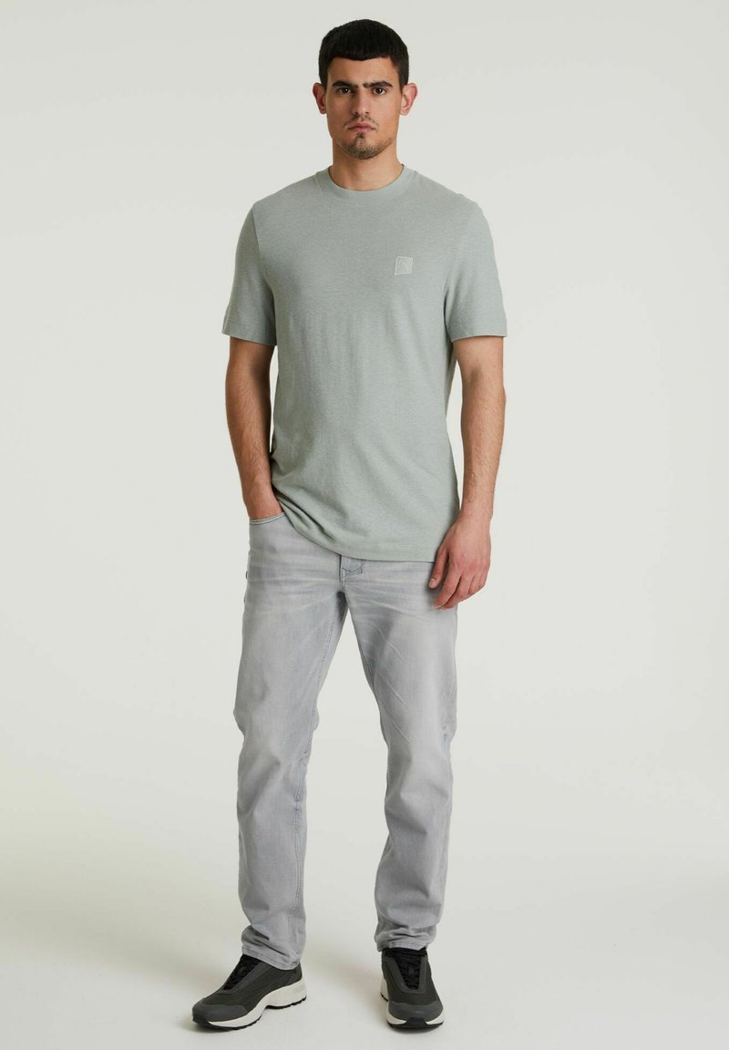CHASIN’ T-shirt basic groen